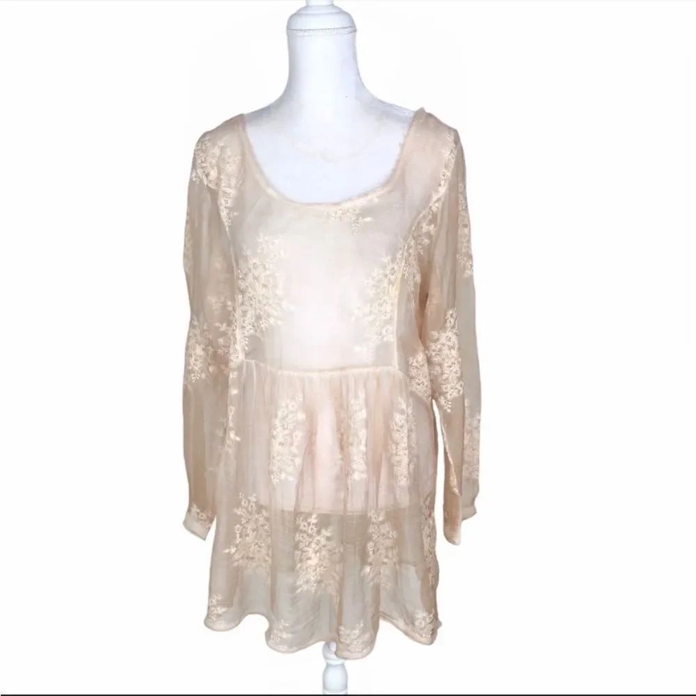✨ Soft surroundings top✨ - Picture 2 of 6